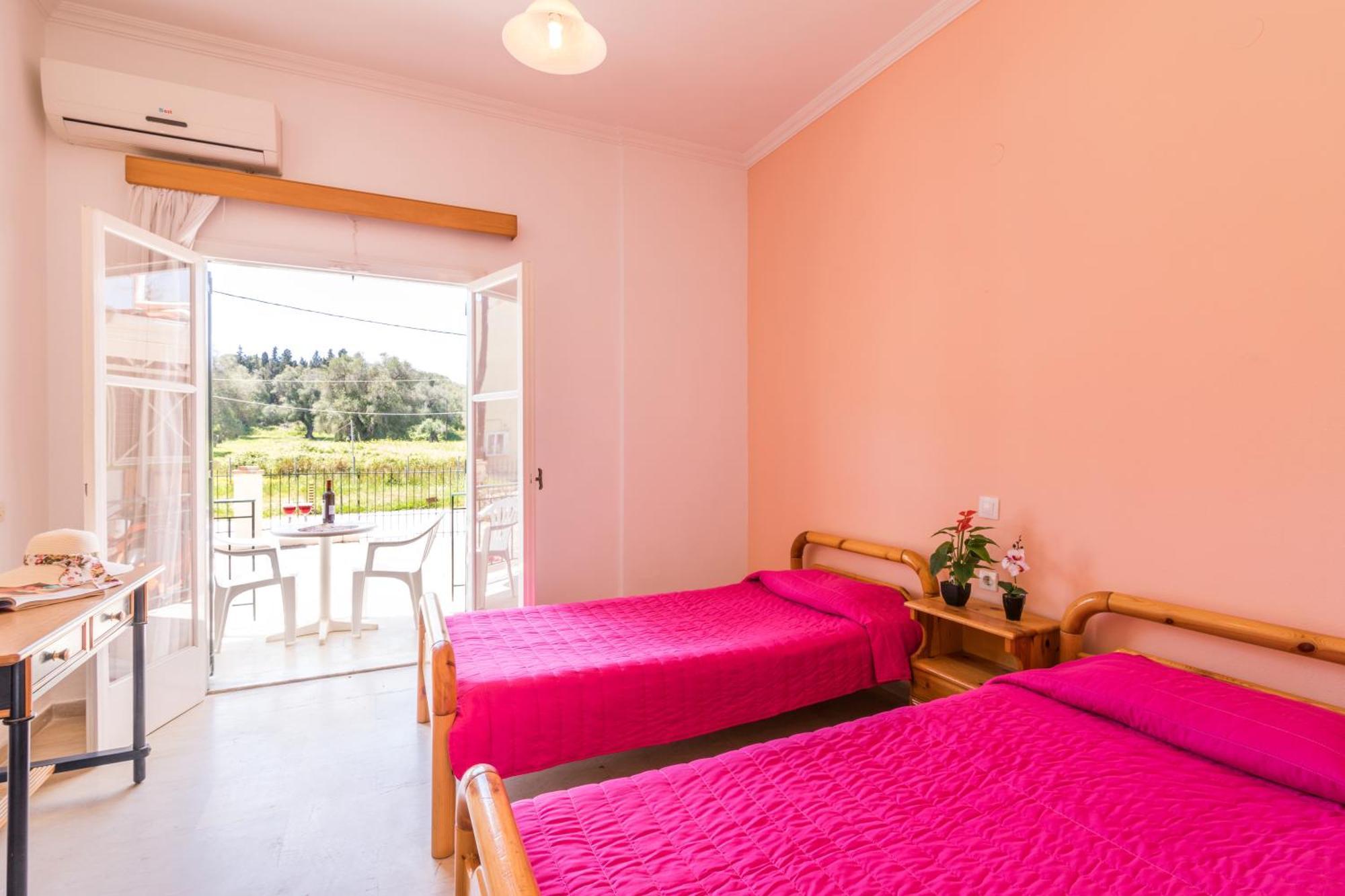 Nikos Apartments 1 Кавос Экстерьер фото